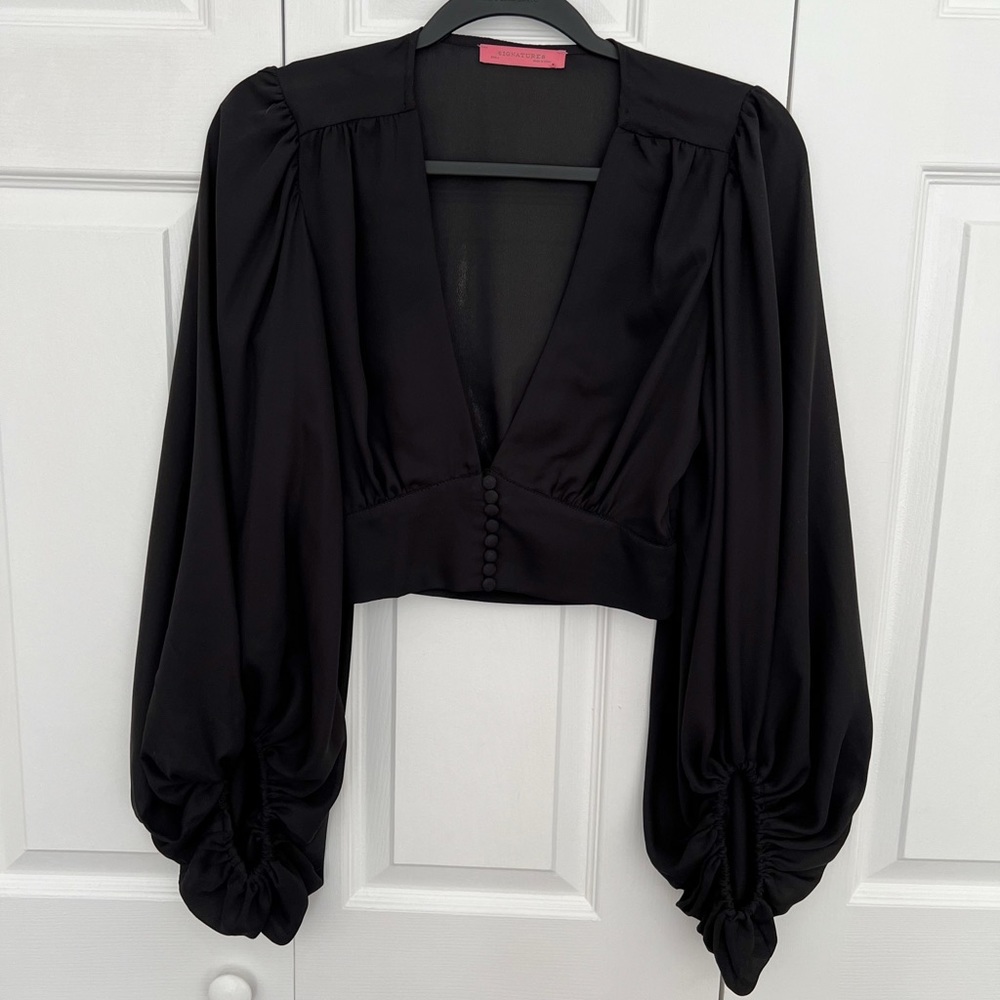 Signature 8 Deep V-Neck Top